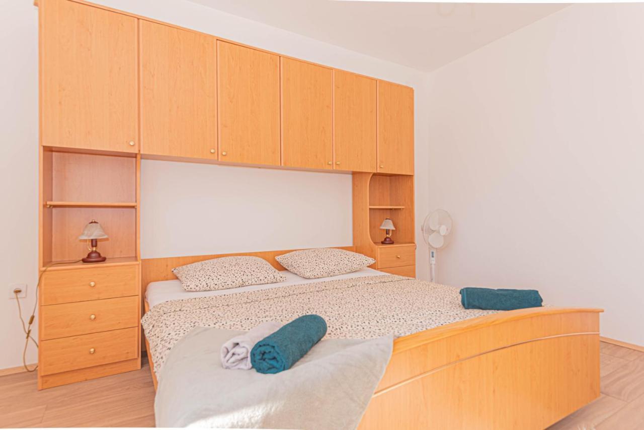 Apartment Nocturno Рогозница Экстерьер фото